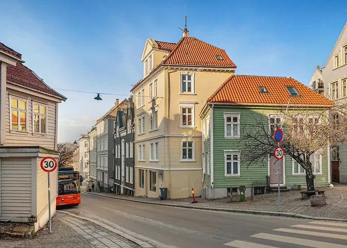 Center - Location * Bergen